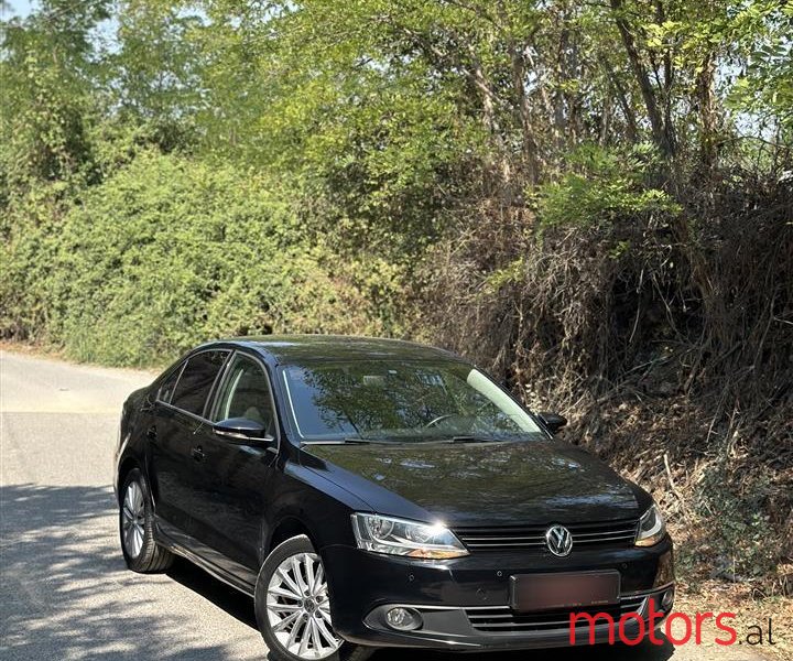 2012' Volkswagen Jetta photo #1