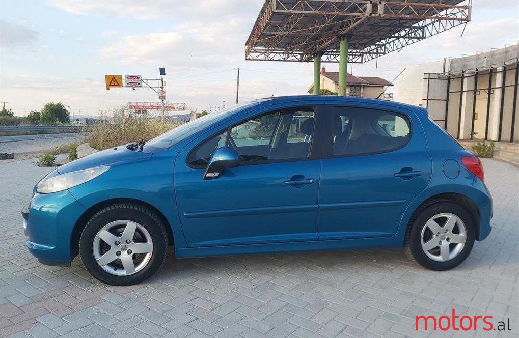 2009' Peugeot 207 photo #1