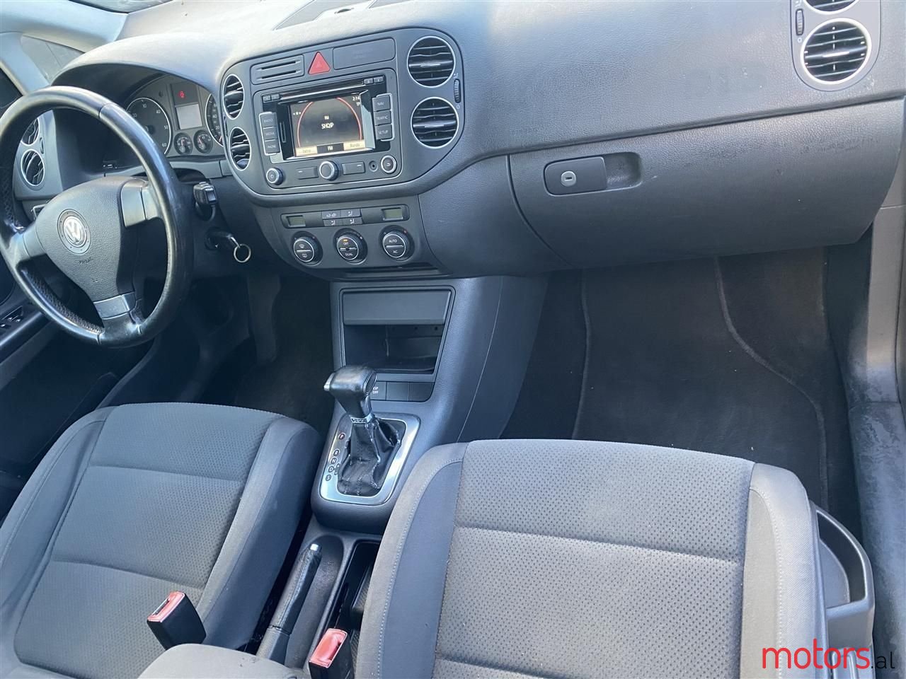 2008' Volkswagen Golf Plus photo #4