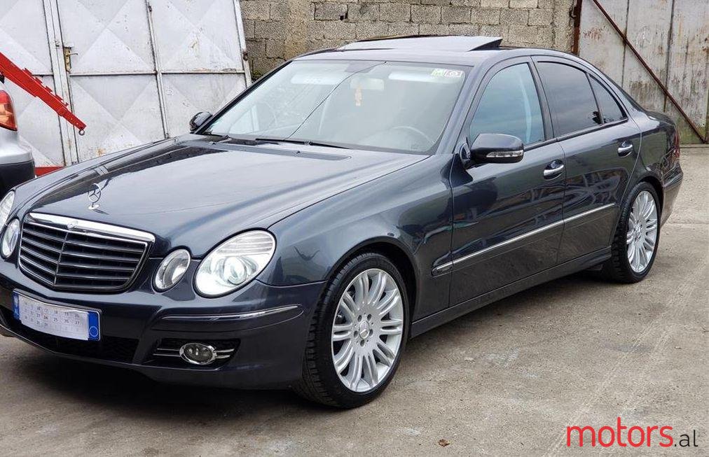 2007' Mercedes-Benz E 200 photo #1