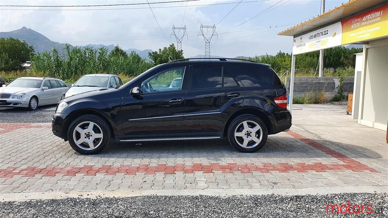 2006' Mercedes-Benz ML 320 photo #6