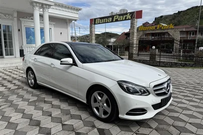 2014' Mercedes-Benz E 250