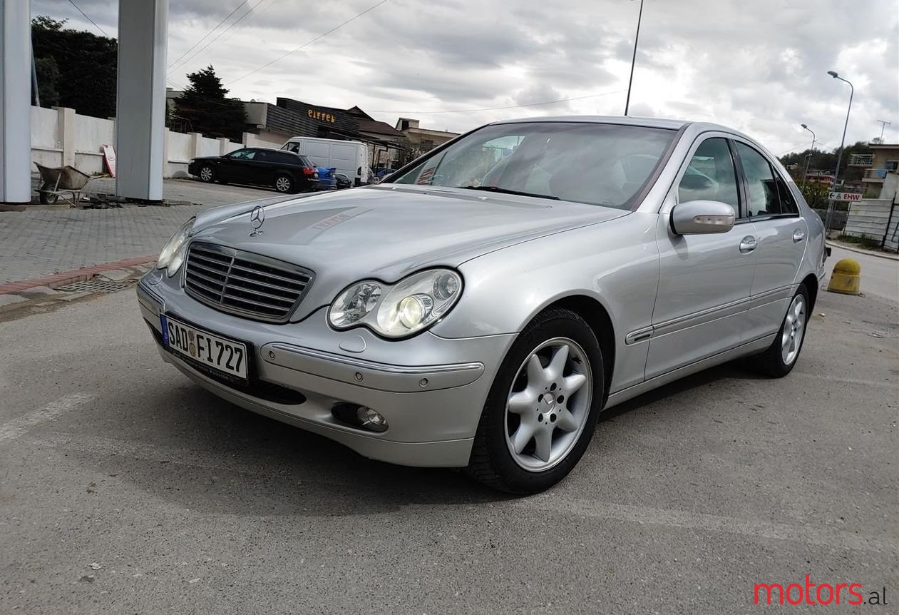 2002' Mercedes-Benz C 240 photo #1