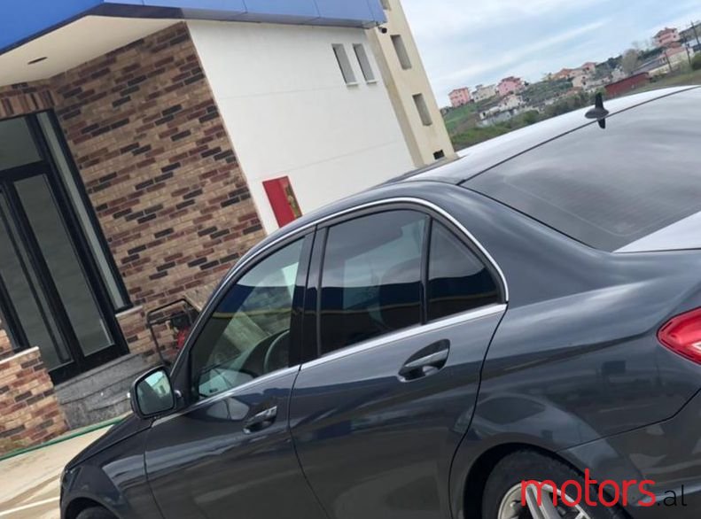 2009' Mercedes-Benz C 220 photo #5