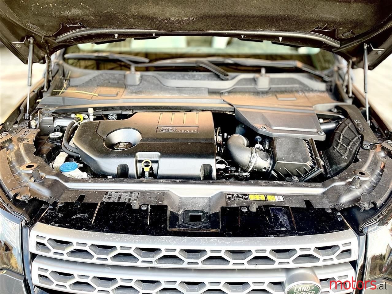 2017' Land Rover Discovery Sport photo #6