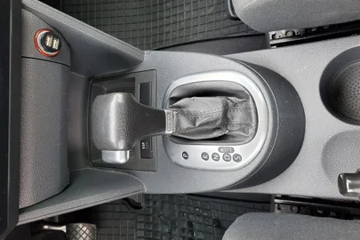 2006' Volkswagen Touran