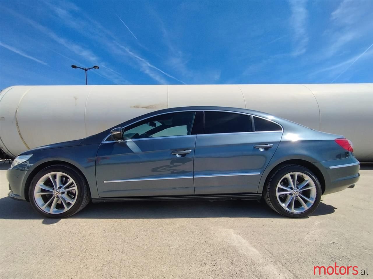 2010' Volkswagen photo #1