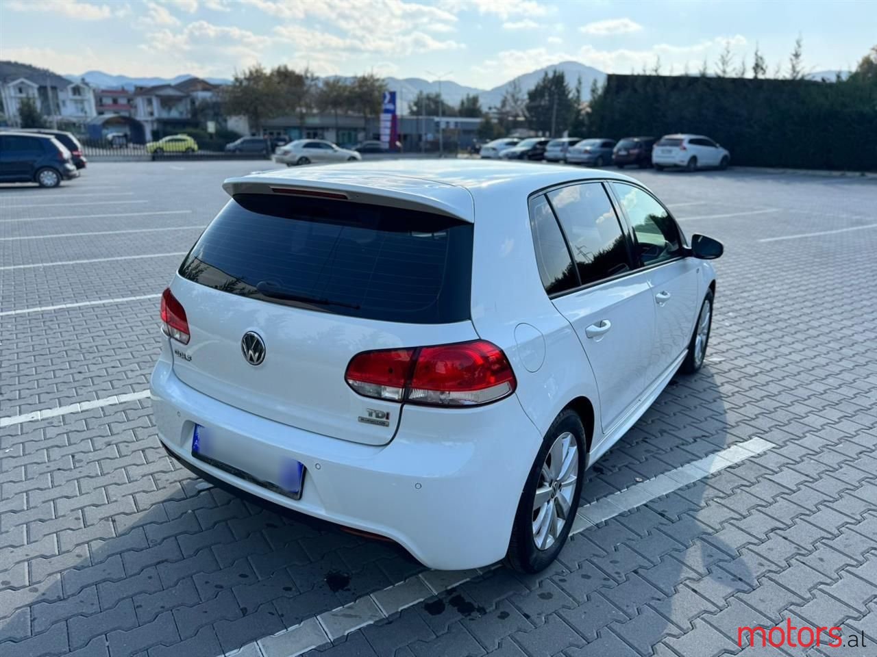 2012' Volkswagen Golf photo #3