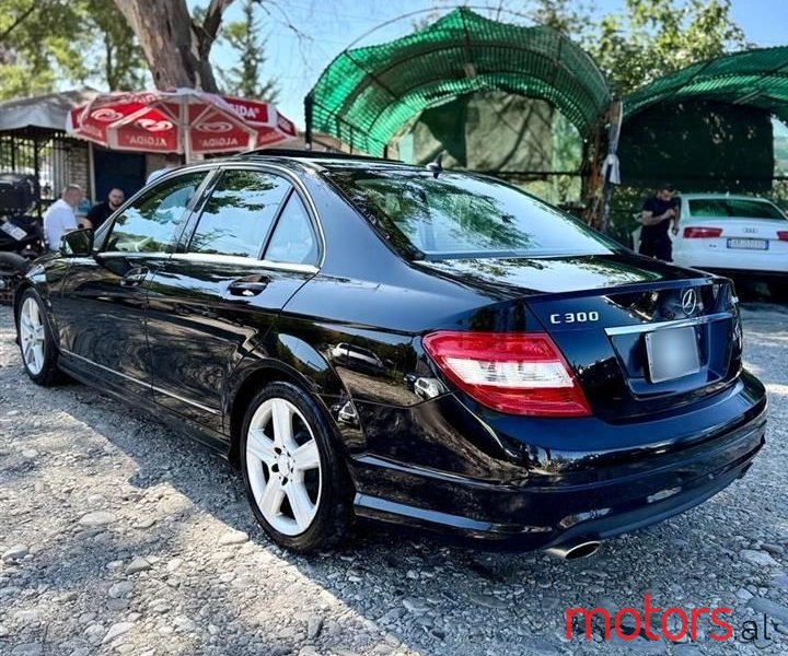 2010' Mercedes-Benz C 300 photo #4