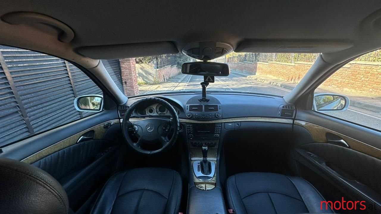 2002' Mercedes-Benz C 220 photo #5