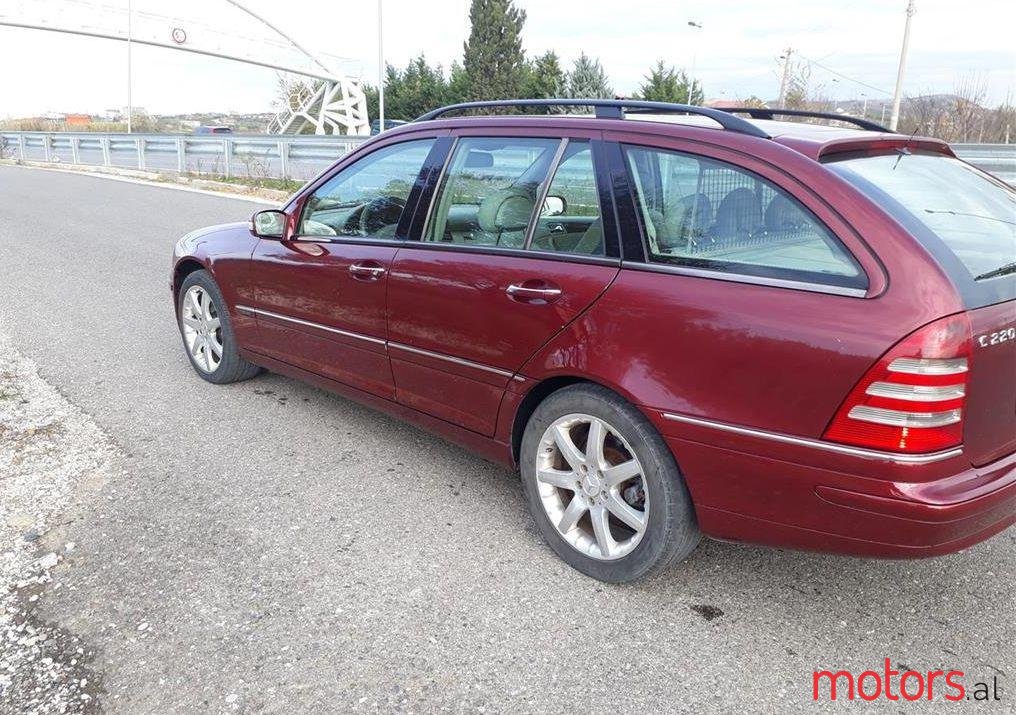 2002' Mercedes-Benz 220 photo #1