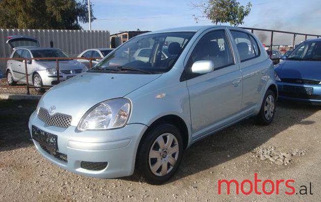 2004' Toyota Yaris photo #4
