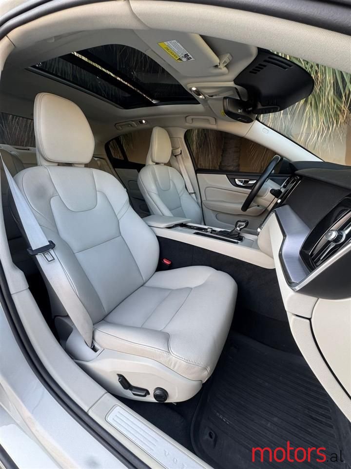 2020' Volvo S60 photo #4