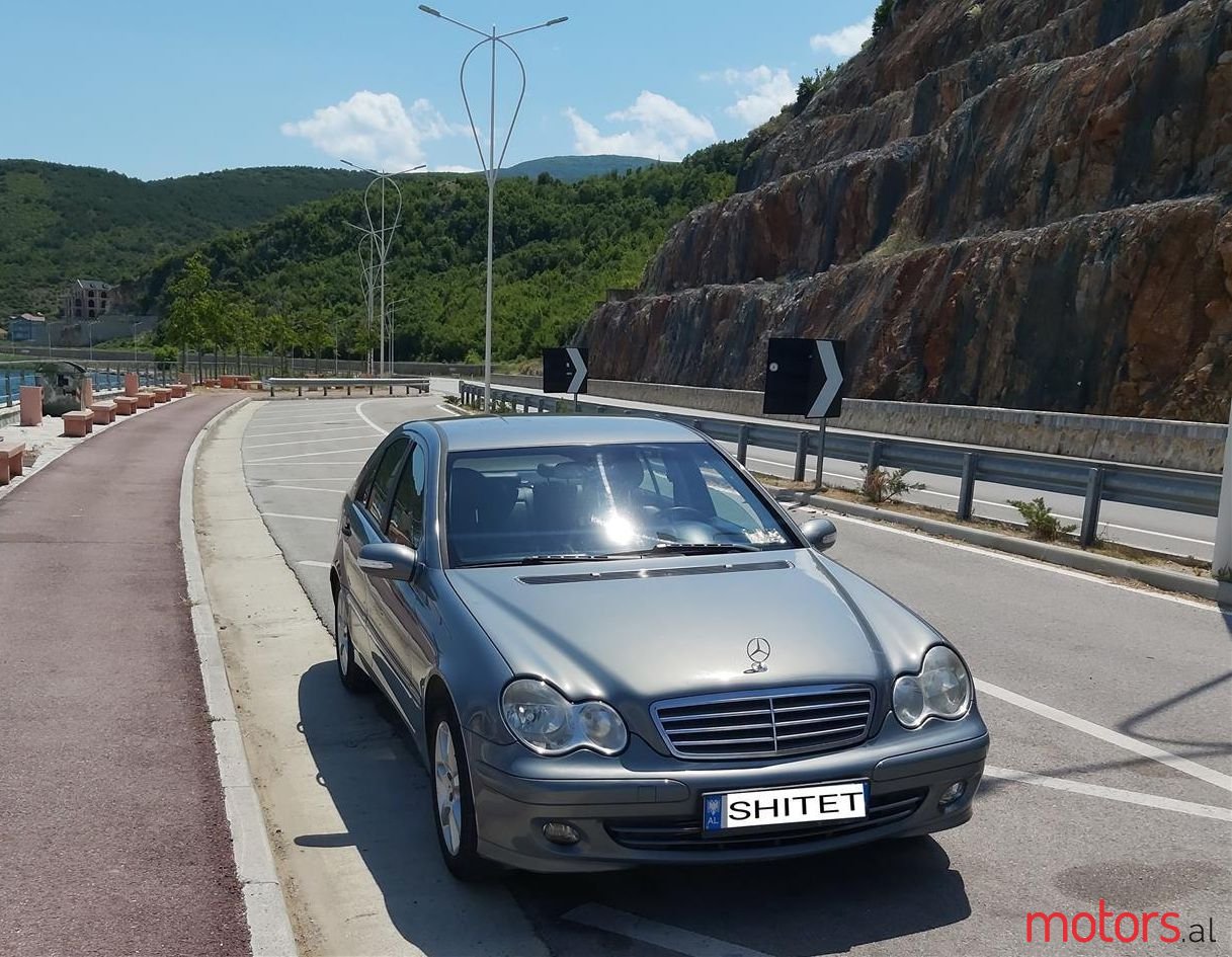 2004' Mercedes-Benz C 180 photo #1