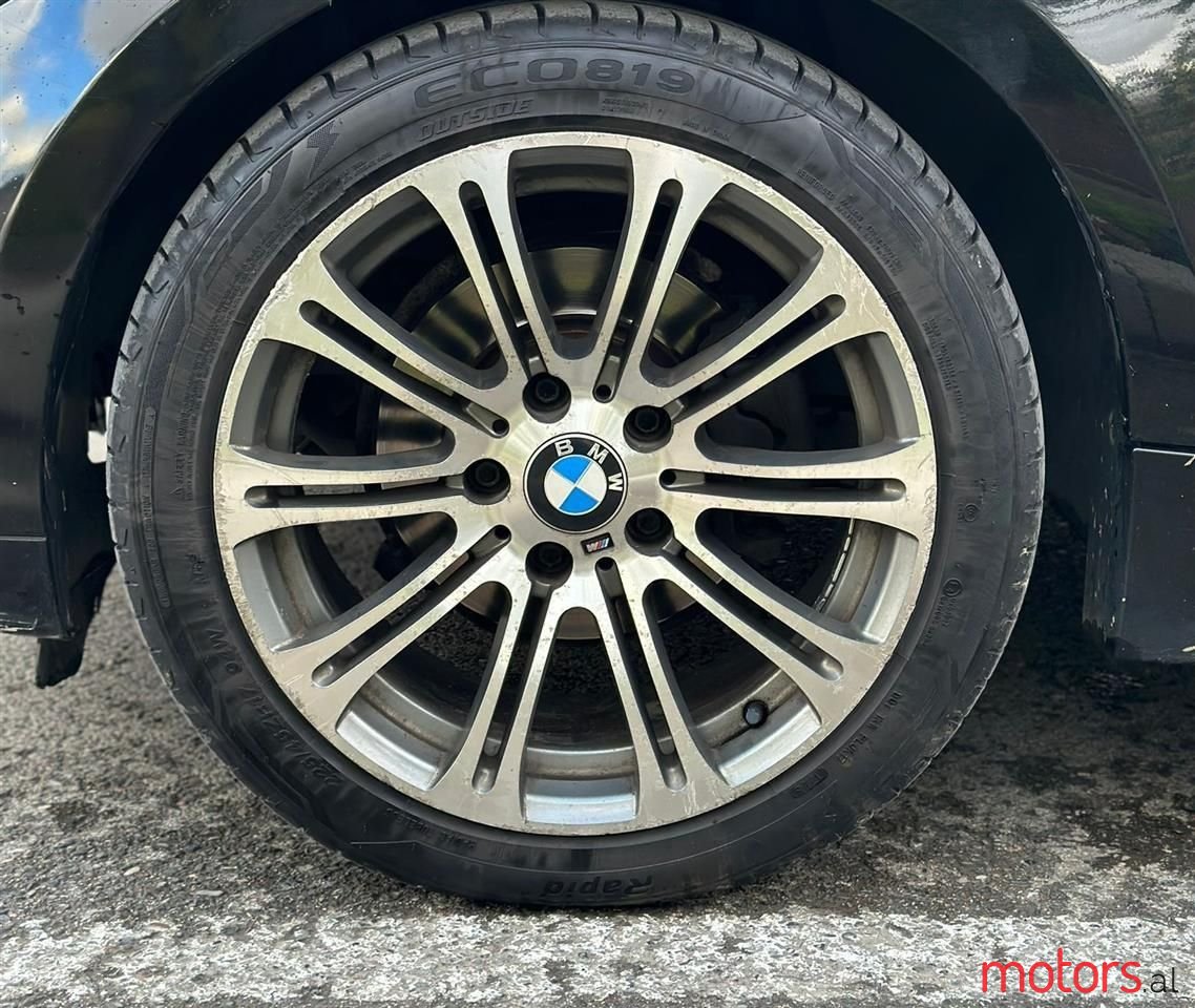 2011' BMW 118 photo #4