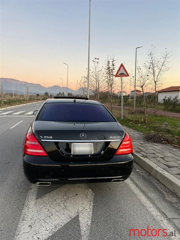 2012' Mercedes-Benz S 350 photo #6