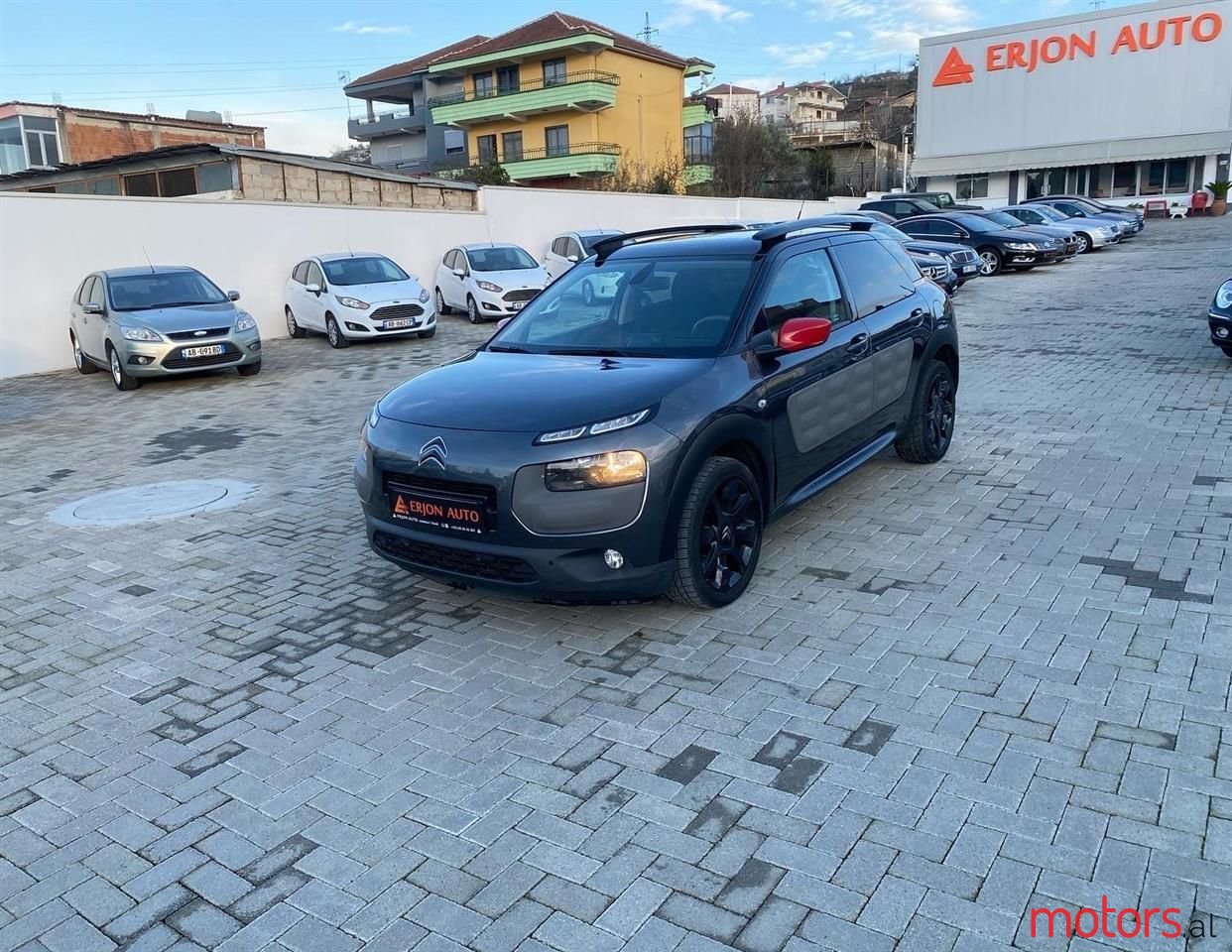 2014' Citroen C4 photo #1