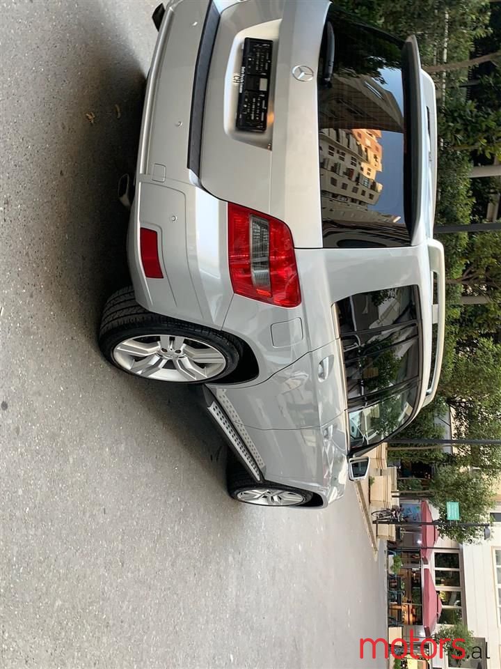 2010' Mercedes-Benz GLK 220 photo #3