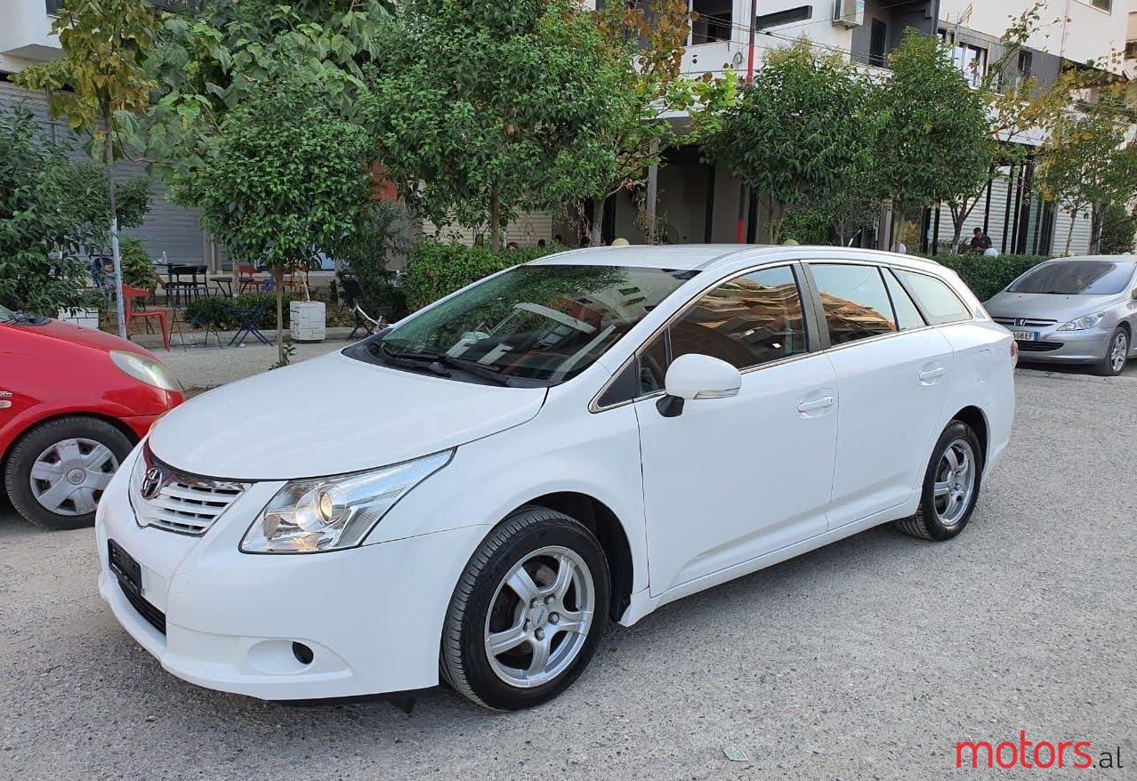 2010' Toyota Avensis photo #1
