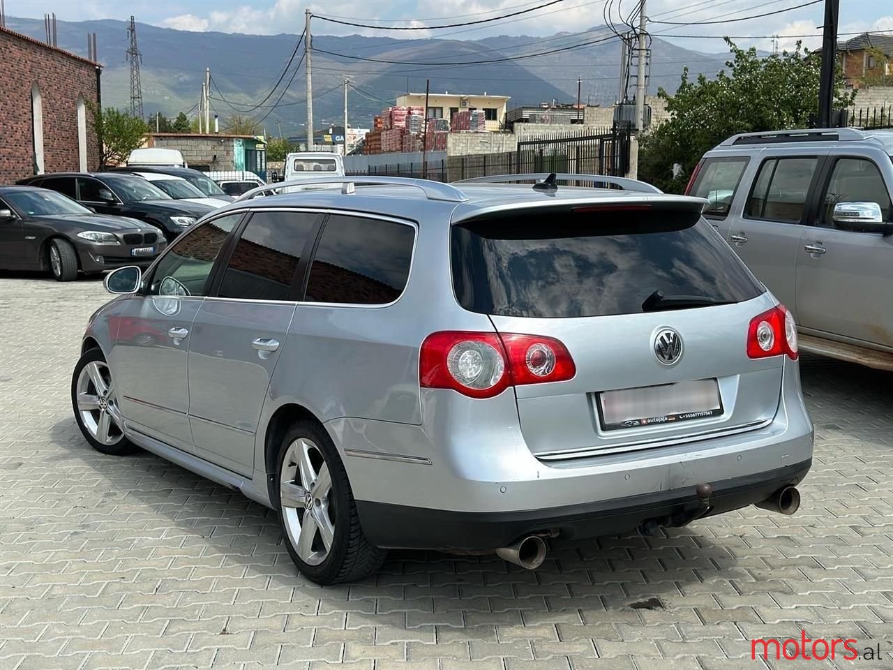 2010' Volkswagen Passat photo #5