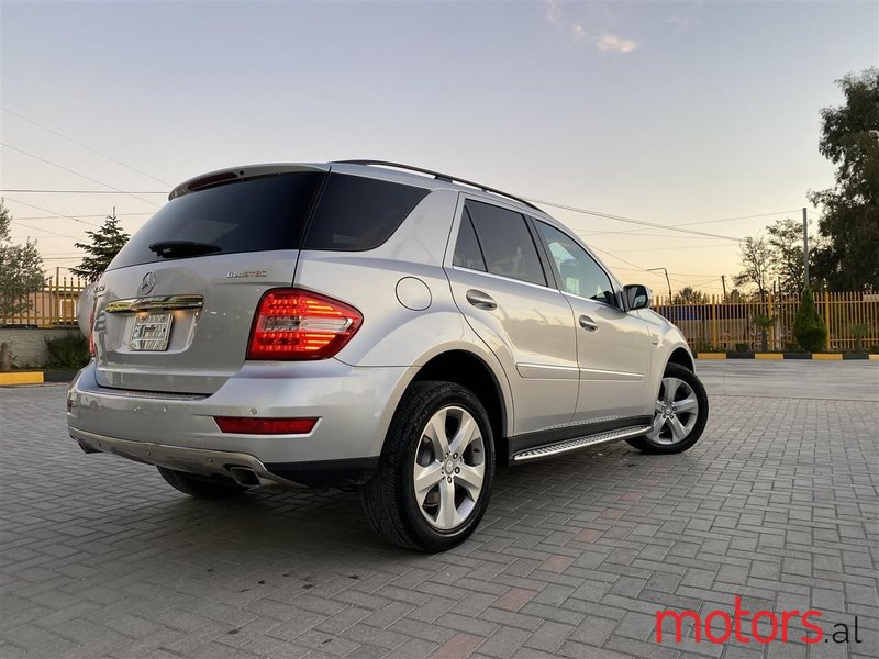 2010' Mercedes-Benz ML 350 photo #1