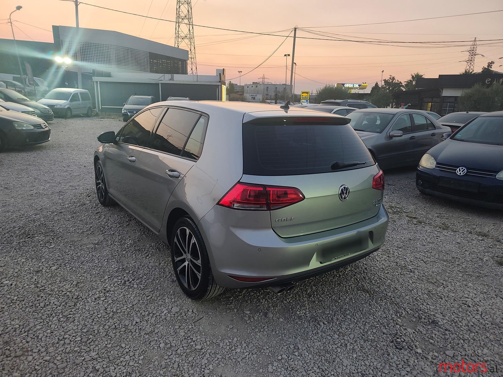 2015' Volkswagen Golf photo #6