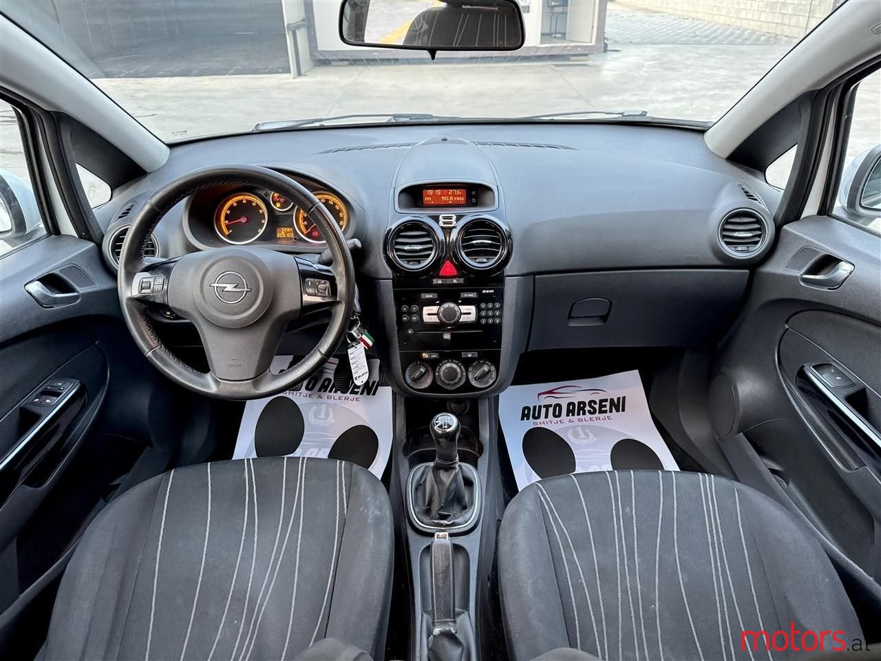 2010' Opel Corsa photo #2