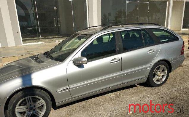 2002' Mercedes-Benz C-Class photo #1