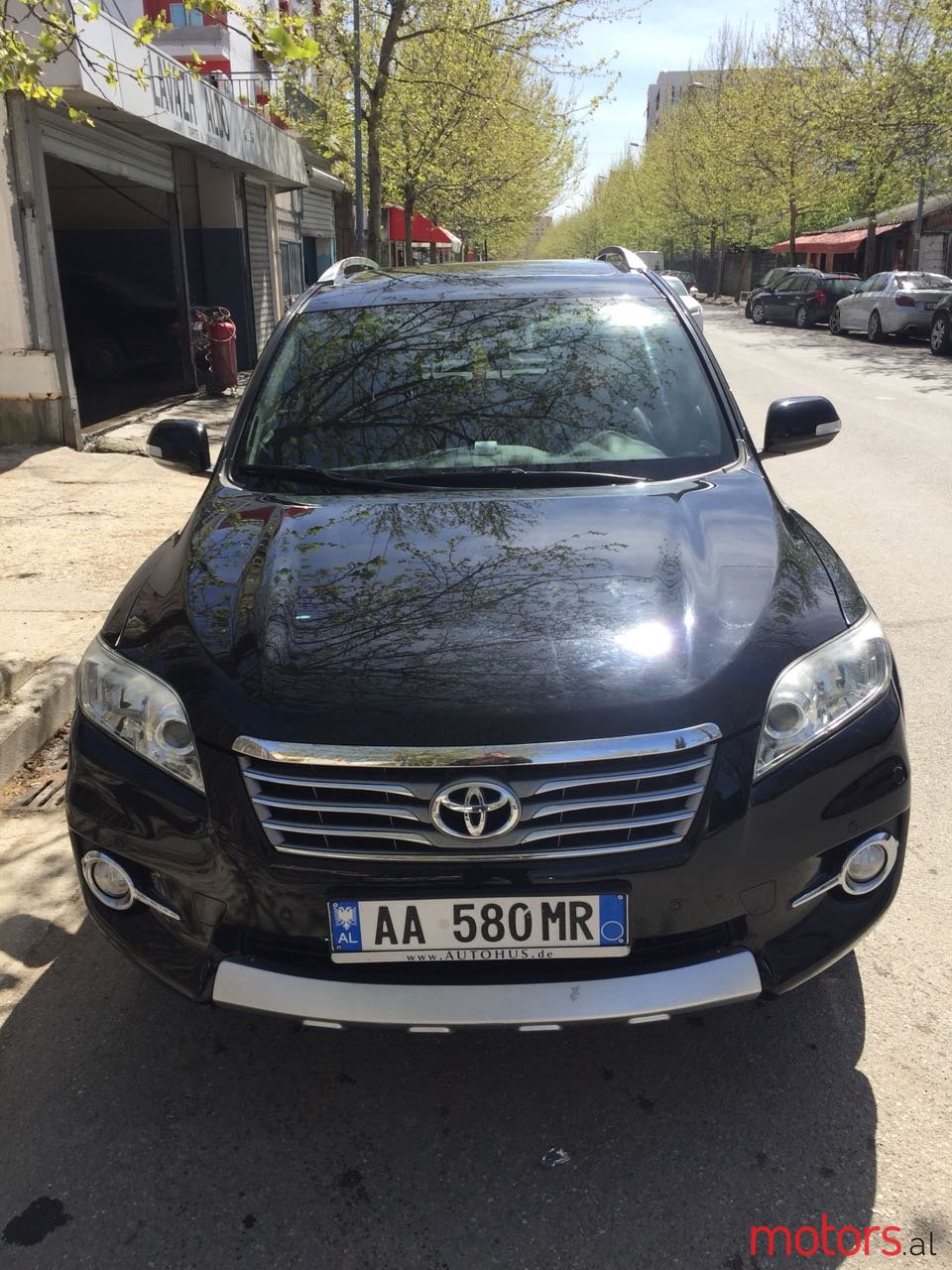 2012' Toyota RAV4 SUV photo #1