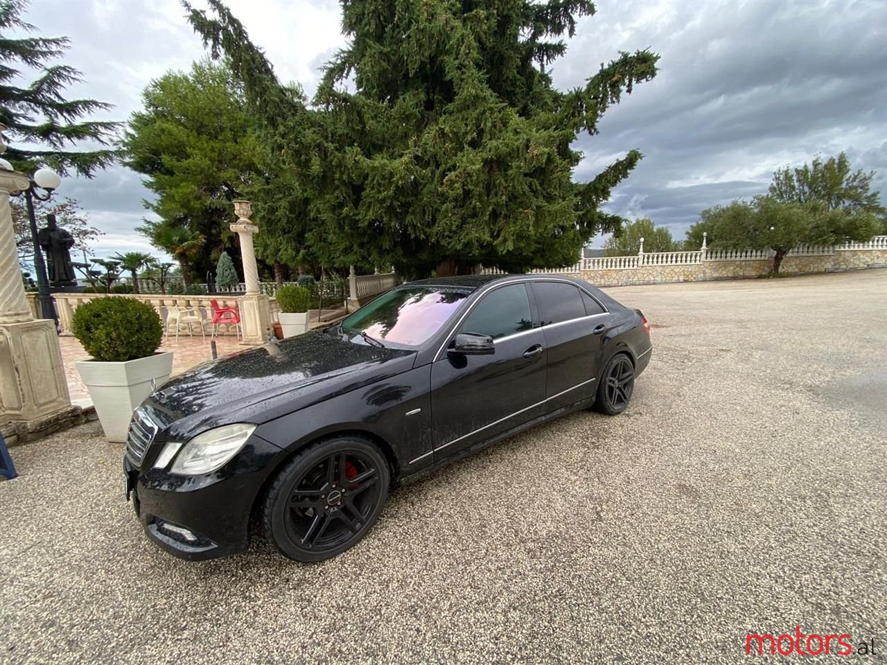 2009' Mercedes-Benz E 220 photo #2