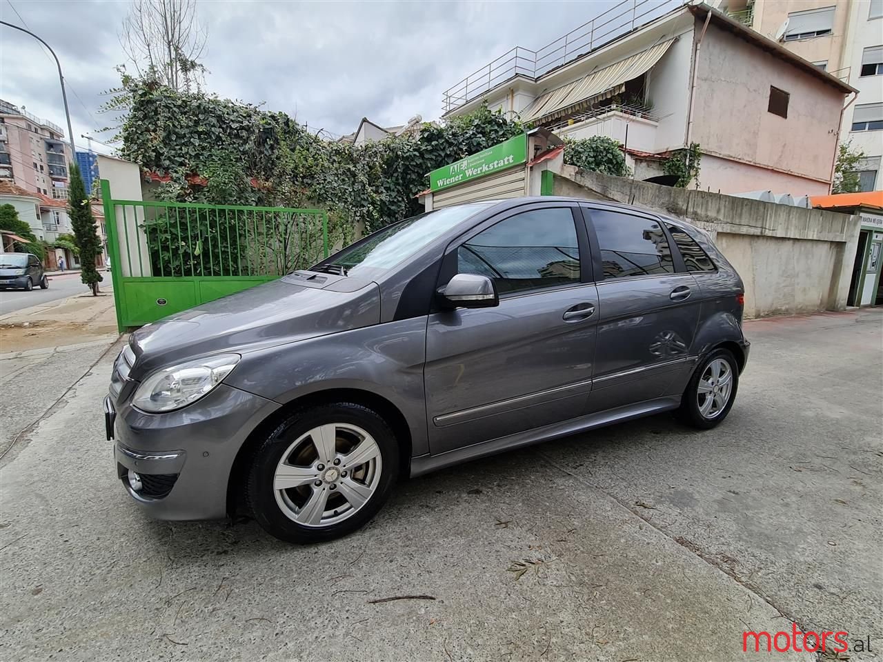 2009' Mercedes-Benz B 200 photo #6