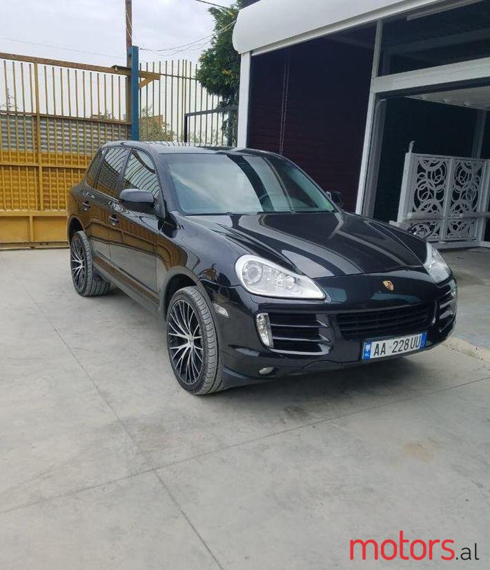 2007' Porsche Cayenne photo #1