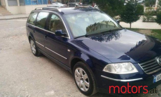 2003' Volkswagen Passat photo #1