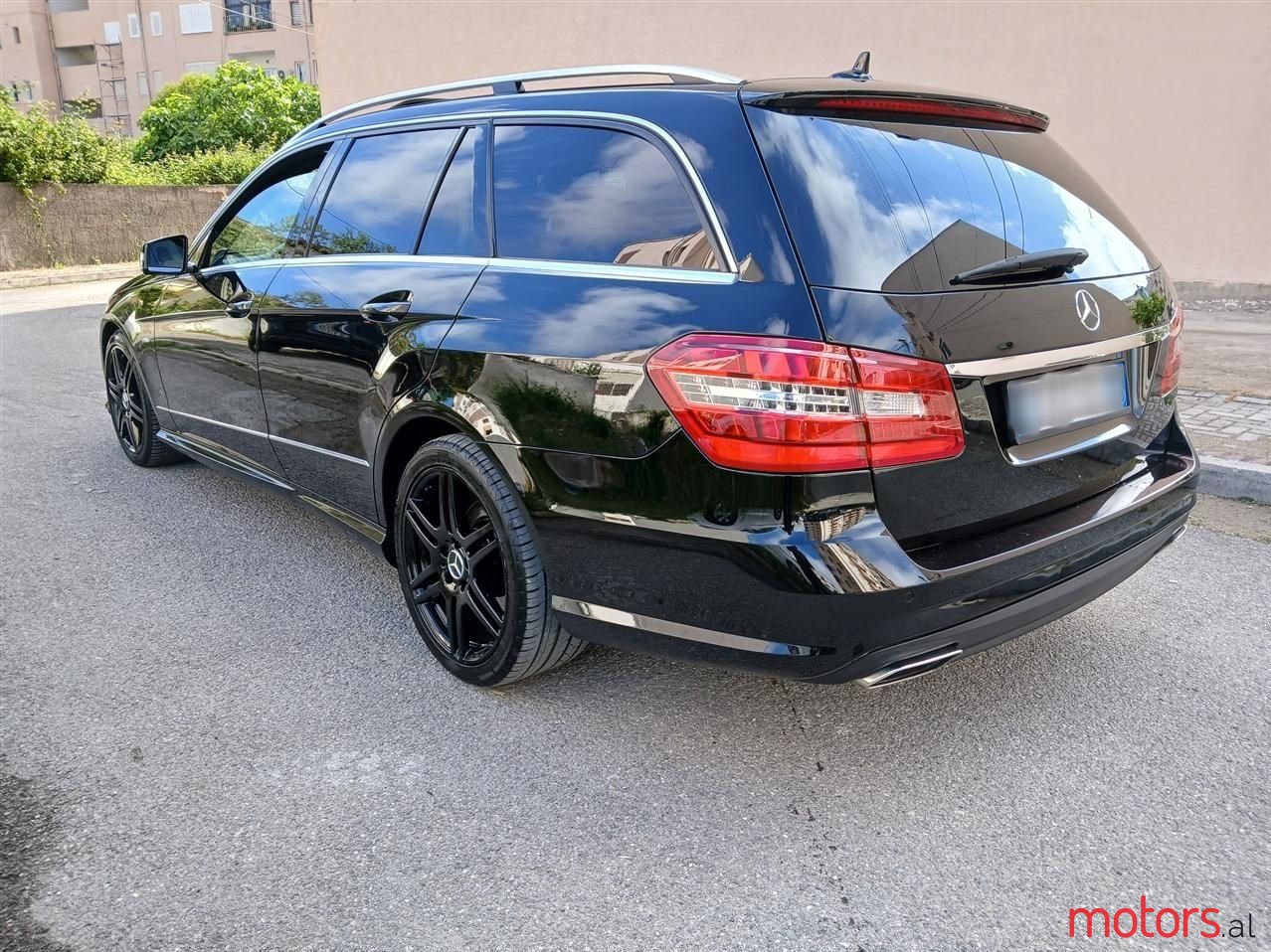 2010' Mercedes-Benz E 350 photo #3