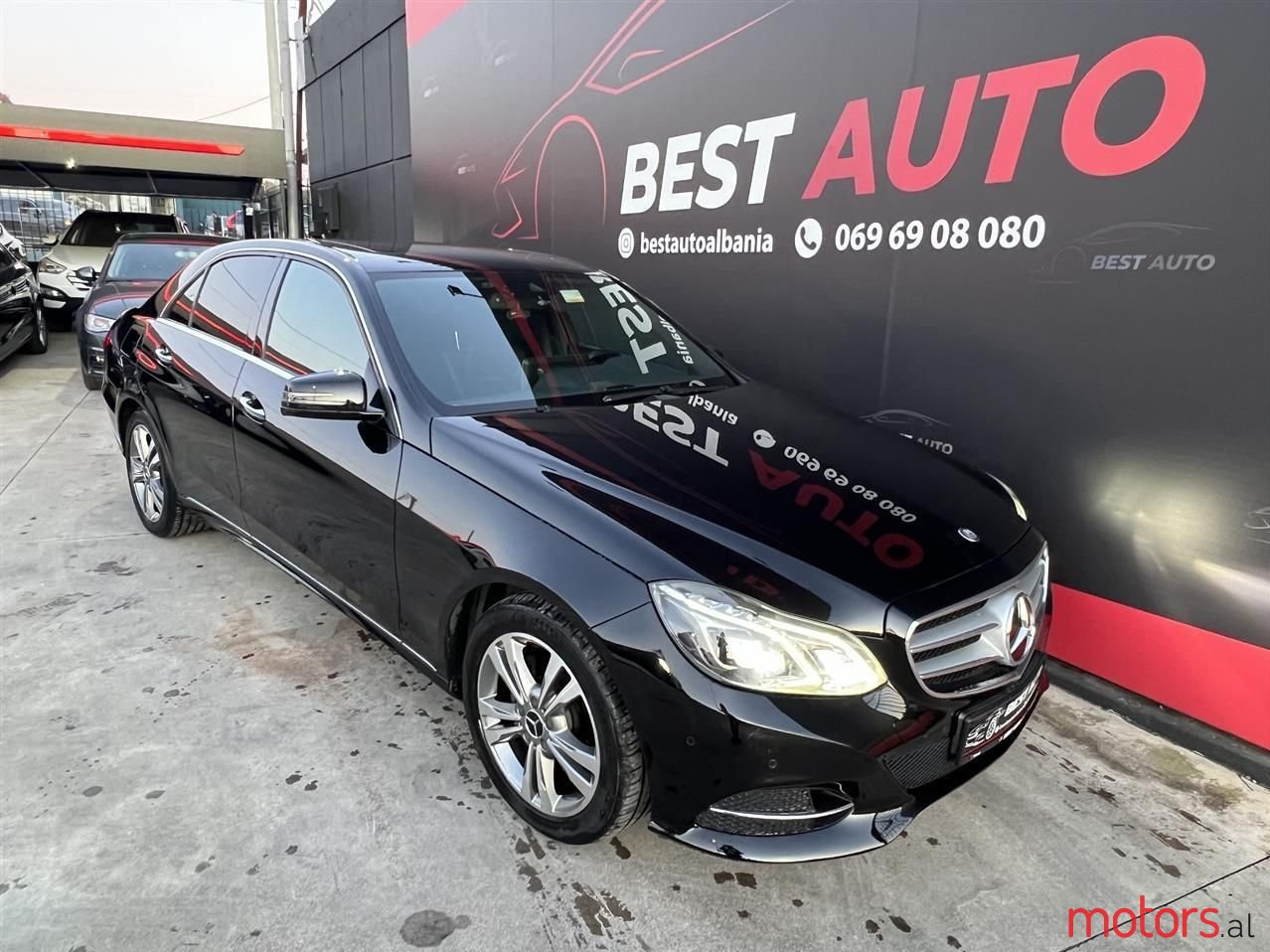 2013' Mercedes-Benz E 220 photo #5