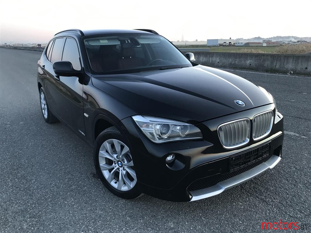 2011' BMW X1 photo #3