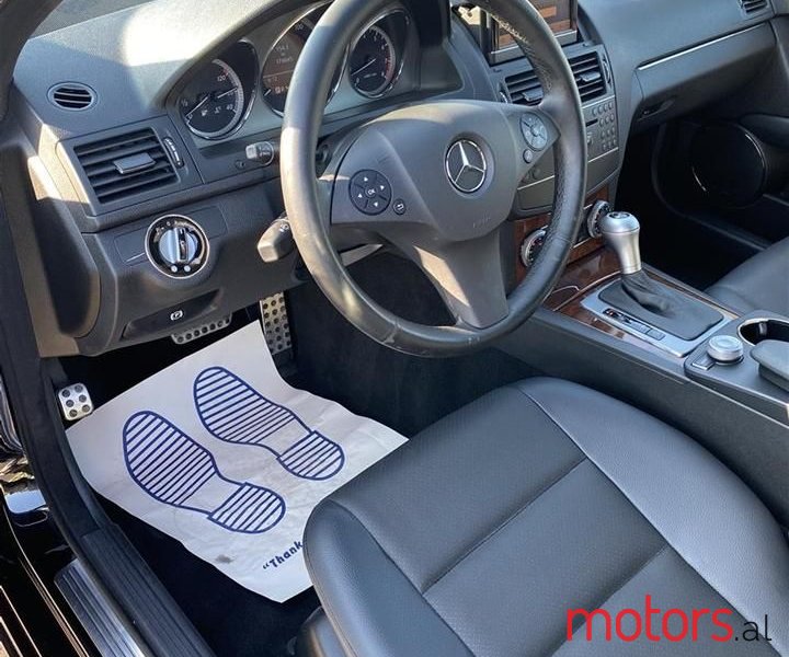 2009' Mercedes-Benz C 300 photo #2