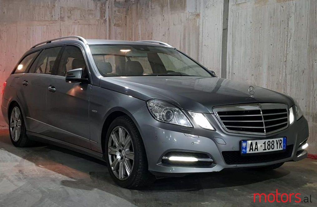 2012' Mercedes-Benz E 250 photo #1