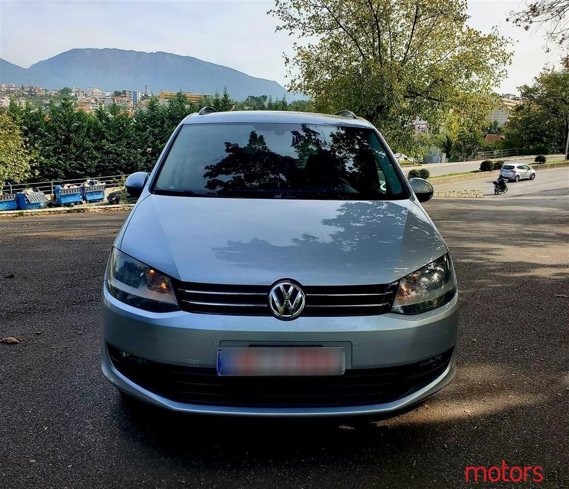 2012' Volkswagen Sharan photo #3