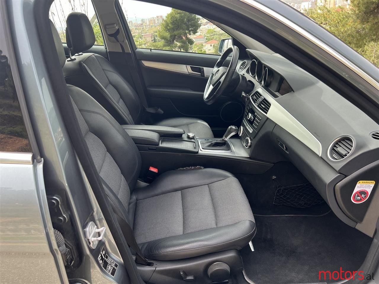 2011' Mercedes-Benz C 220 photo #6