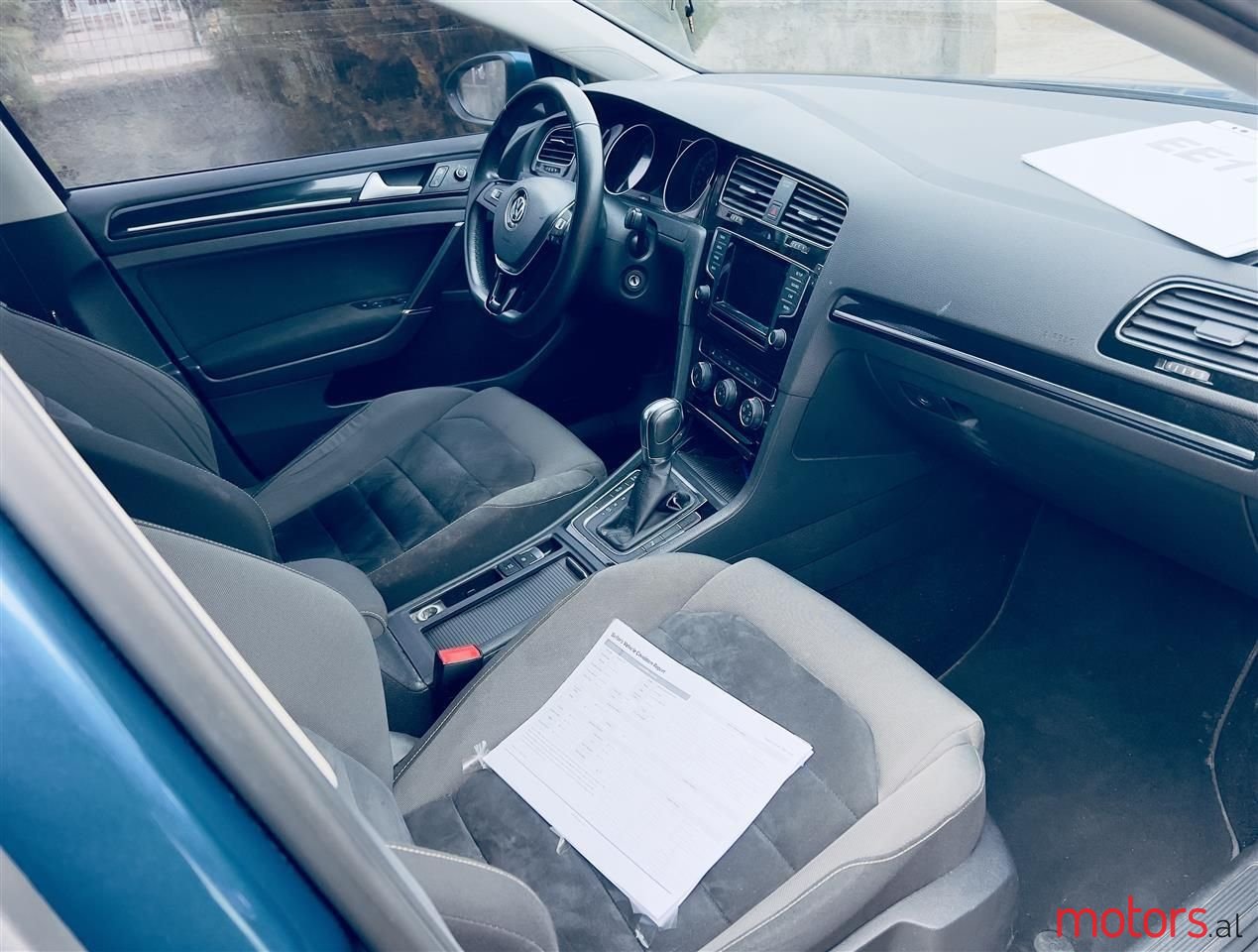 2014' Volkswagen Golf photo #2