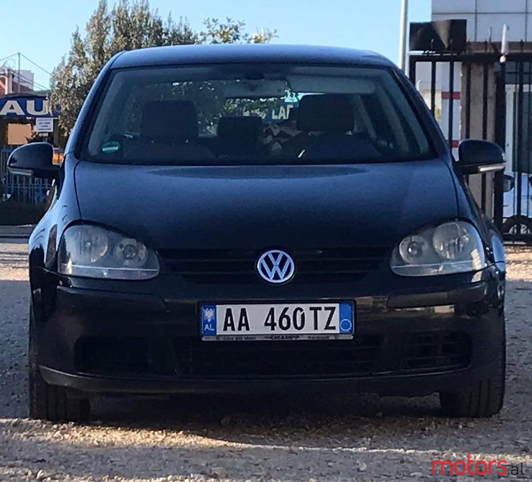 2004' Volkswagen Golf photo #1