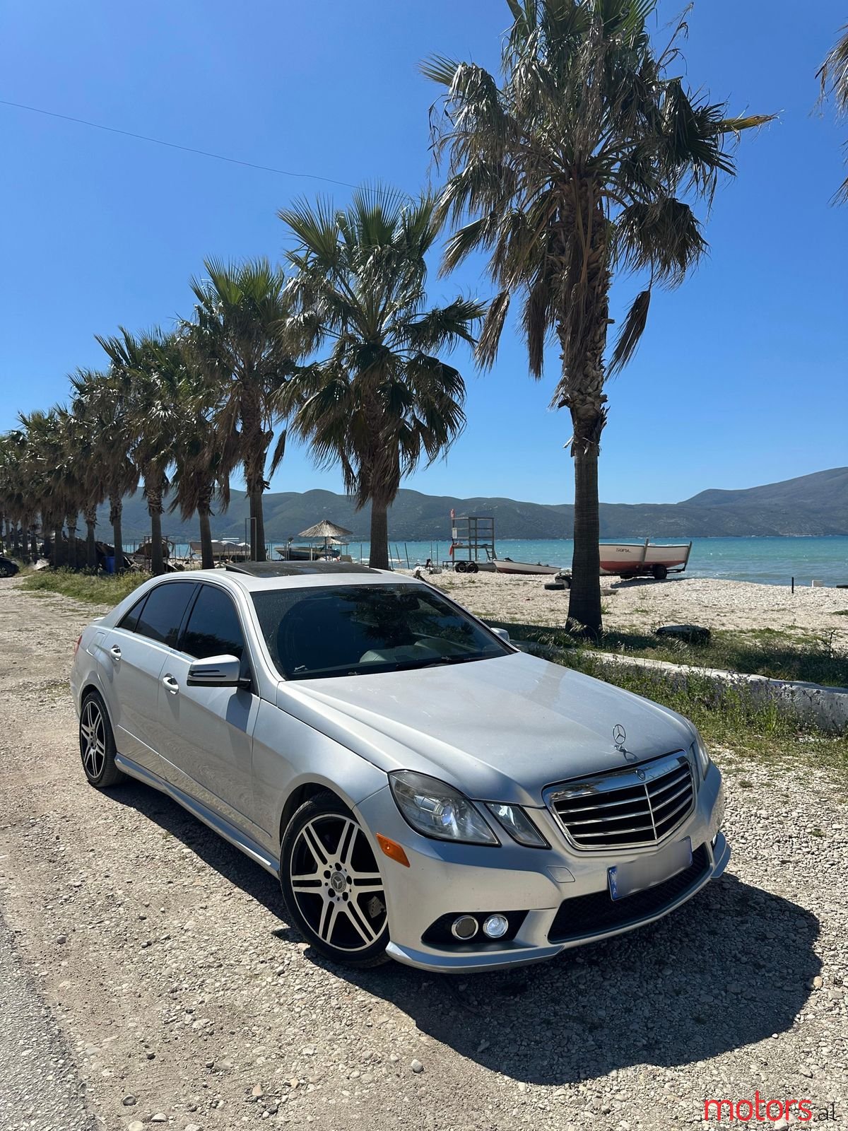 2010' Mercedes-Benz E 55 AMG photo #1