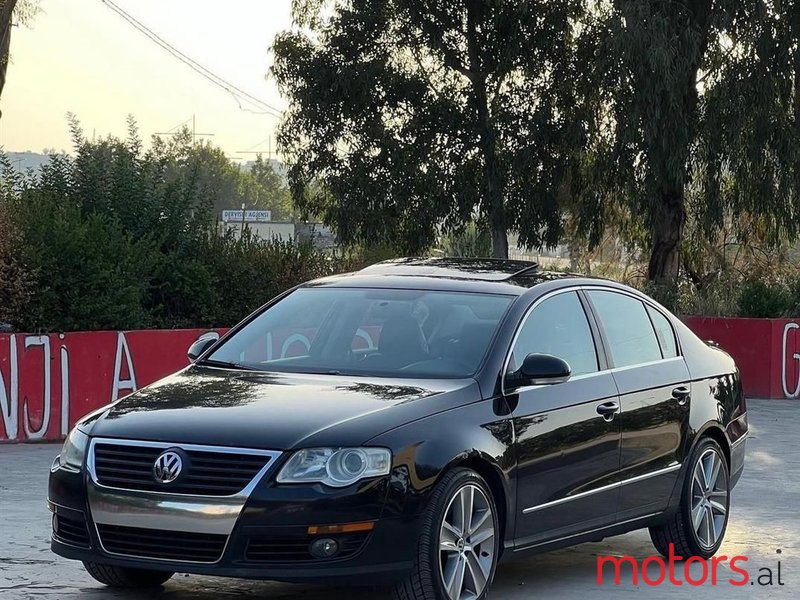 2010' Volkswagen Passat photo #3