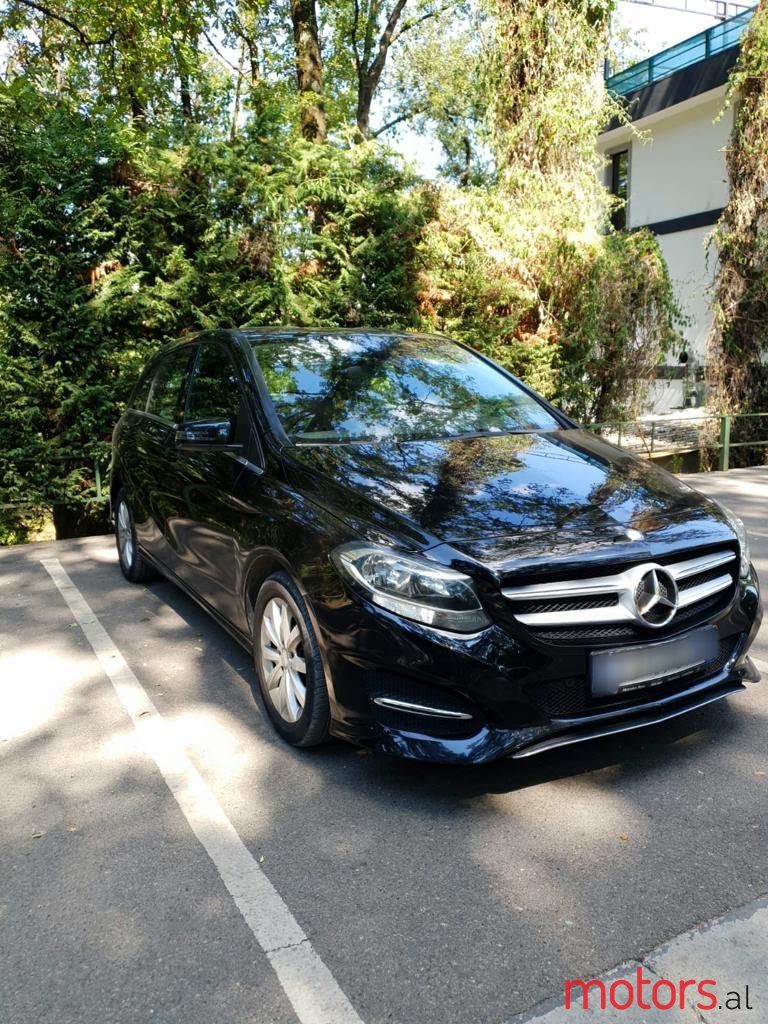 2015' Mercedes-Benz B-Class photo #3