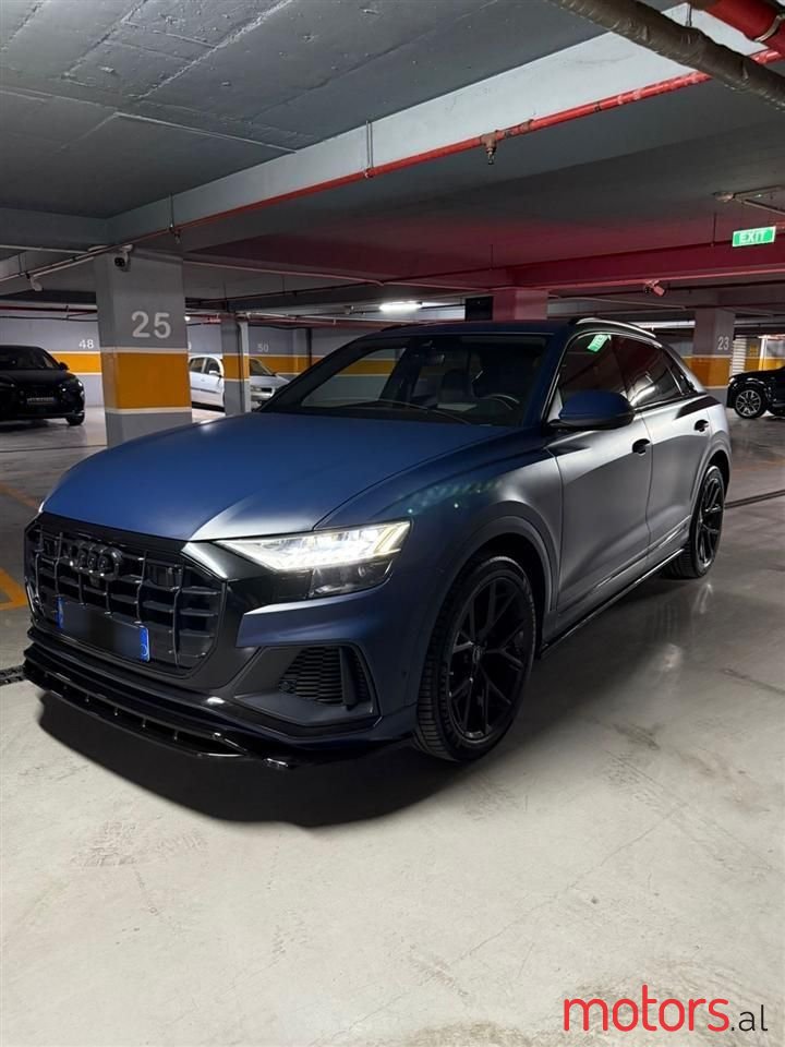 2019' Audi Q8 photo #2