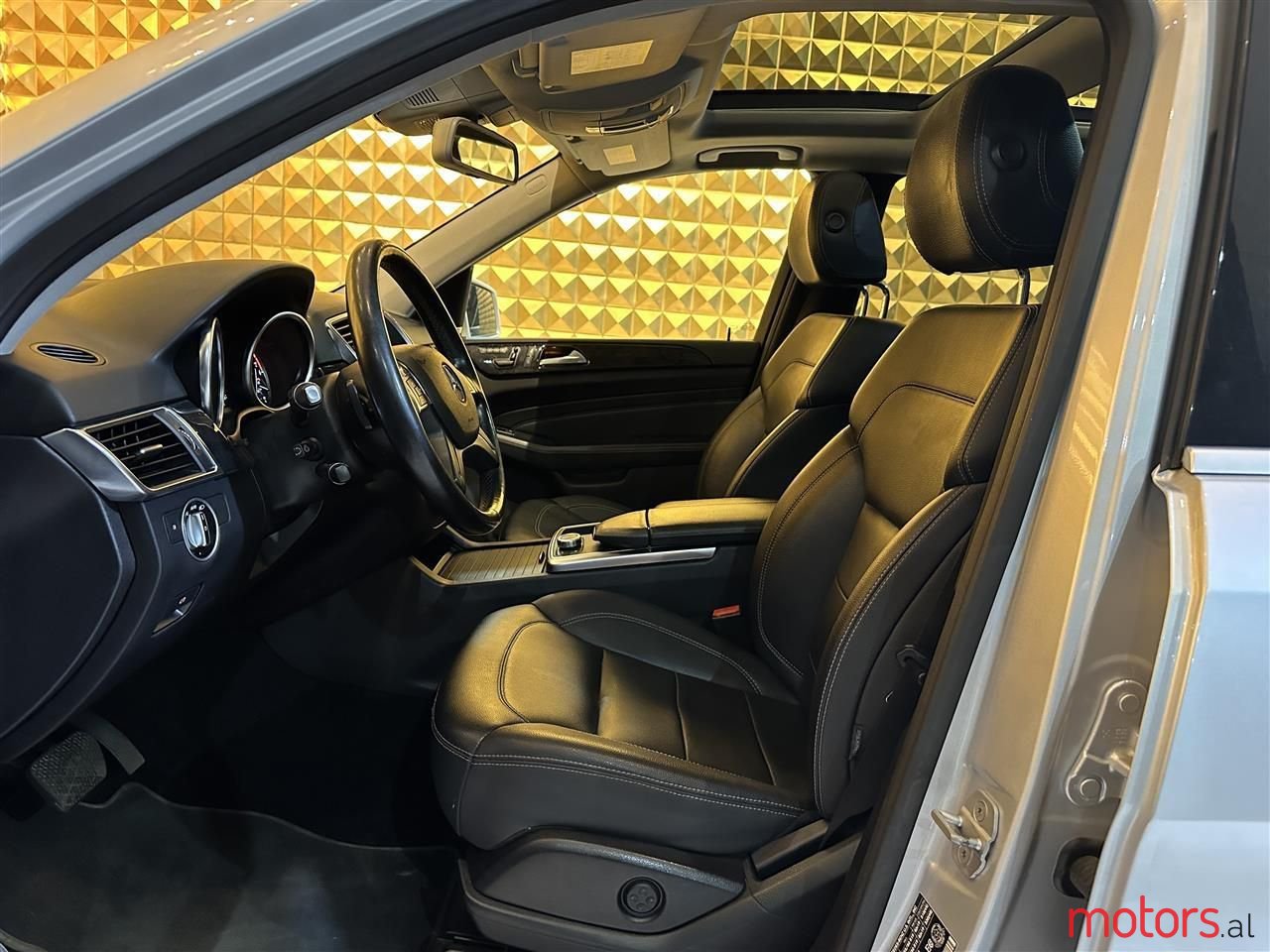 2012' Mercedes-Benz ML 350 photo #5