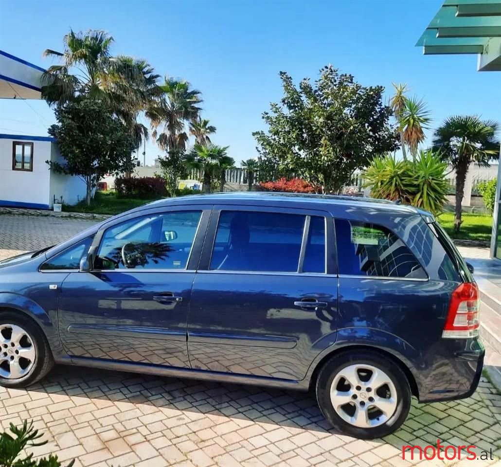 2008' Opel Zafira photo #3