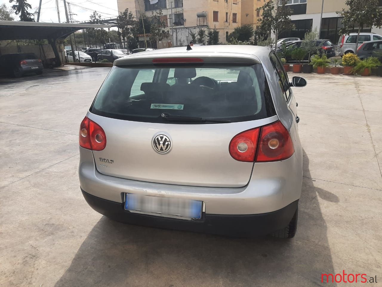 2008' Volkswagen Golf photo #3