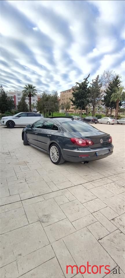 2012' Volkswagen Passat photo #5